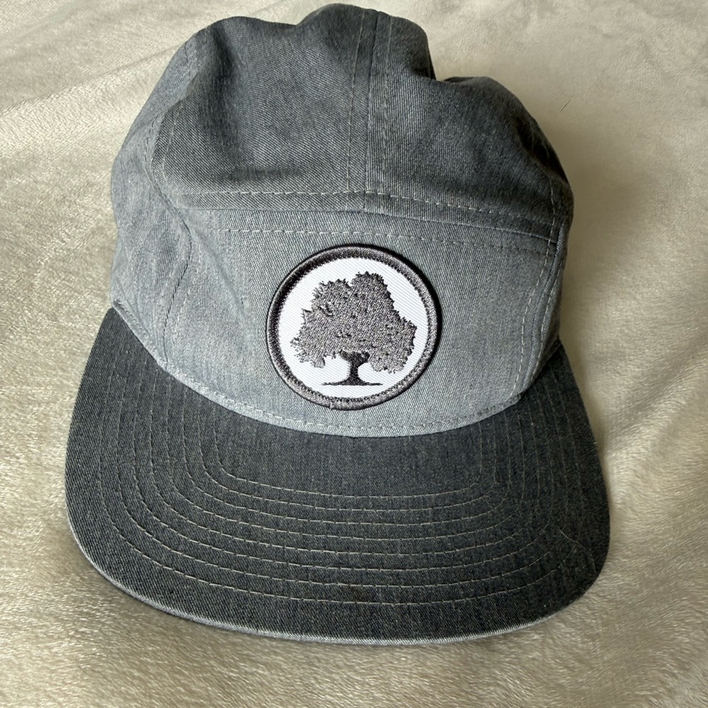 Gray Oak Tree Logo Cap